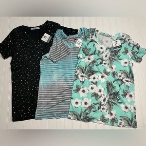 NWT Lot of 3 Short Sleeve V-Neck Tops XS